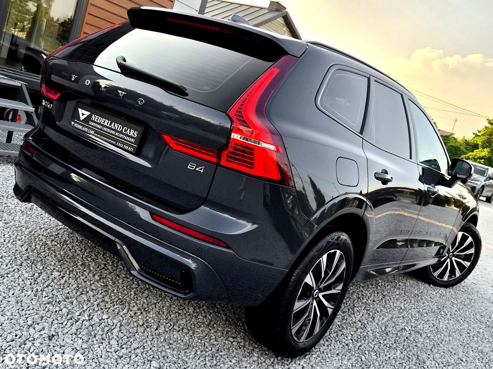 Volvo XC 60 B4 D Plus Dark - 7