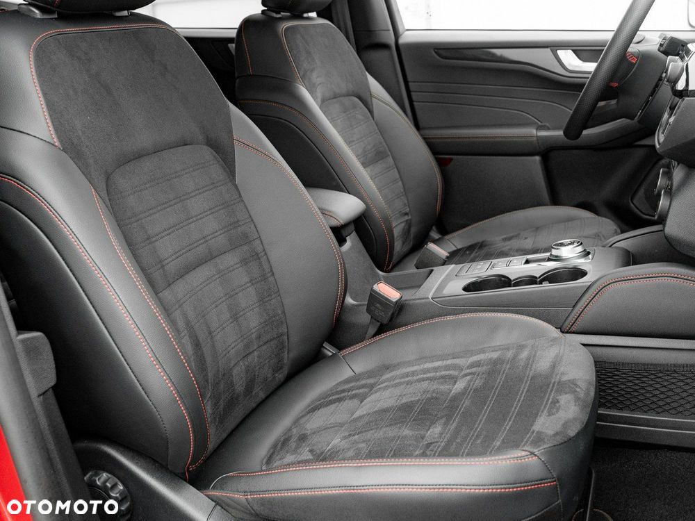 Ford Kuga 2.5 FHEV FWD ST-Line X - 33