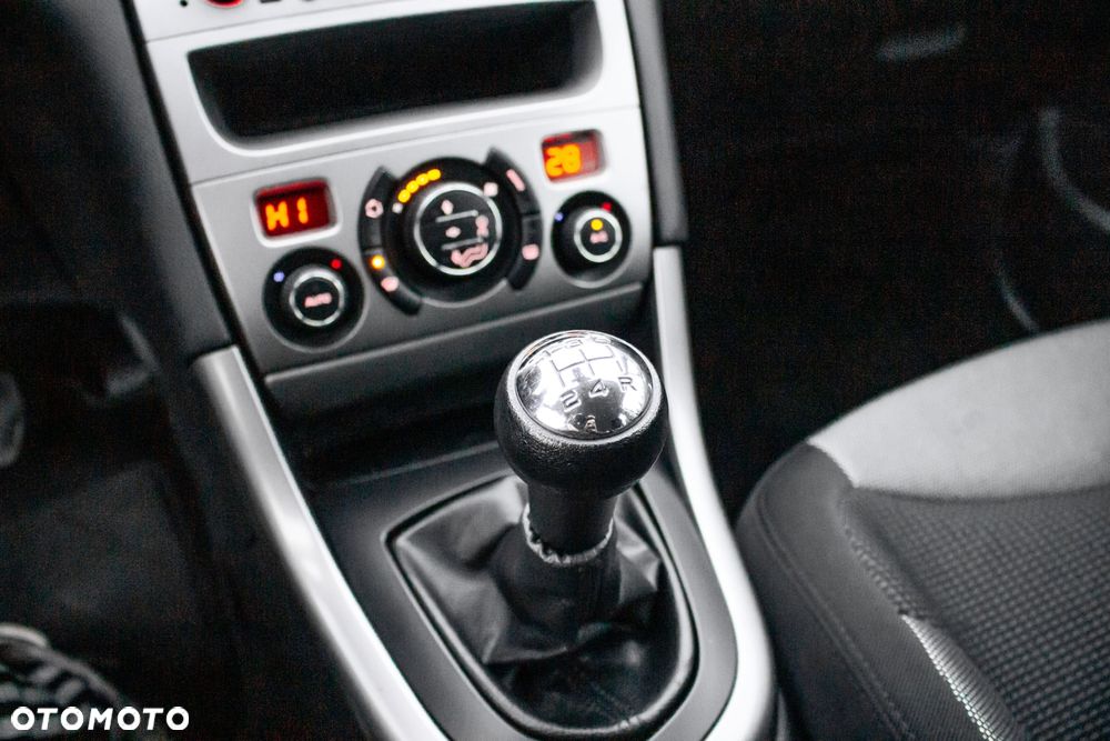 Używany Peugeot 308 2011 - 17 500 PLN, 163 765 km - Otomoto.pl