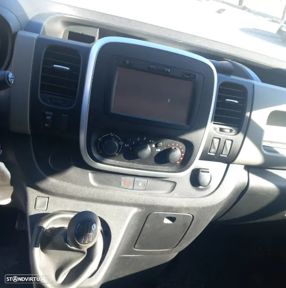 Renault Trafic III 2016 1.6DCI Para Peças - 11