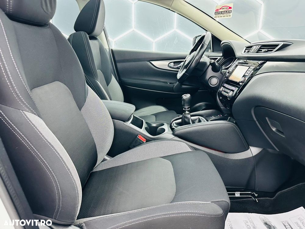 Nissan Qashqai 1.2 DIG-T N-Vision - 16
