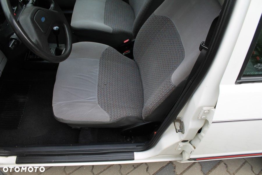 Ford Orion 1.4 CL - 21