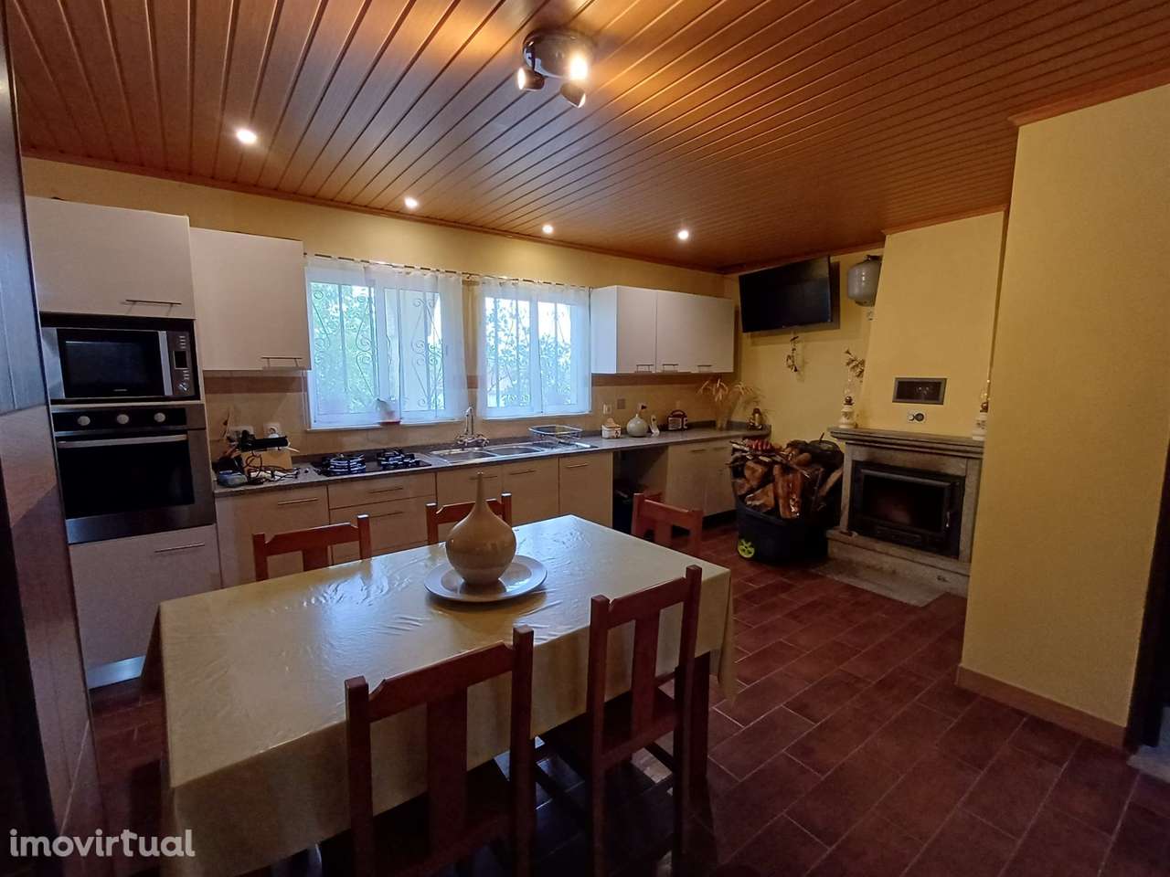 Propriedade com 2 casas - Grande imagem: 4/29