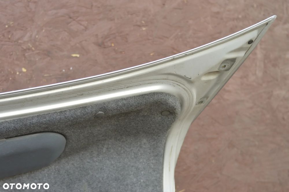 BMW E46 SEDAN ORYGINALNA KLAPA BAGAŻNIKA TYŁ W KOLORZE TITANSILBER 354/7 O NR.  41 62 7 003 314 / 41 62 8 238 462 OEM W DOBRYM STANIE BEZ RDZY - 23