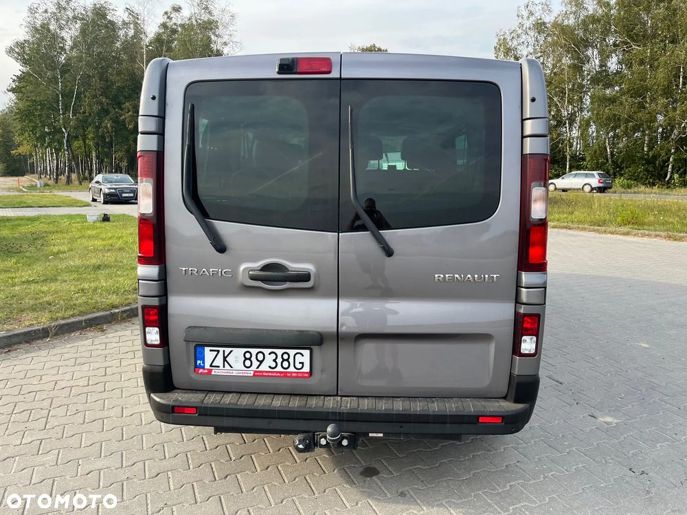 Renault Trafic Grand SpaceClass 2.0 dCi - 6