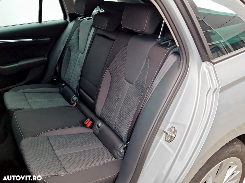 Skoda Octavia 1.5 TSI DSG MHEV Style - 15