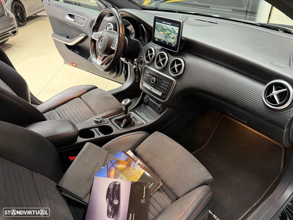 Mercedes-Benz A 180 AMG Line - 32