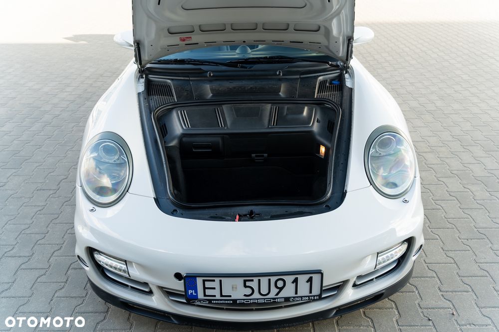 Porsche 911 - 17