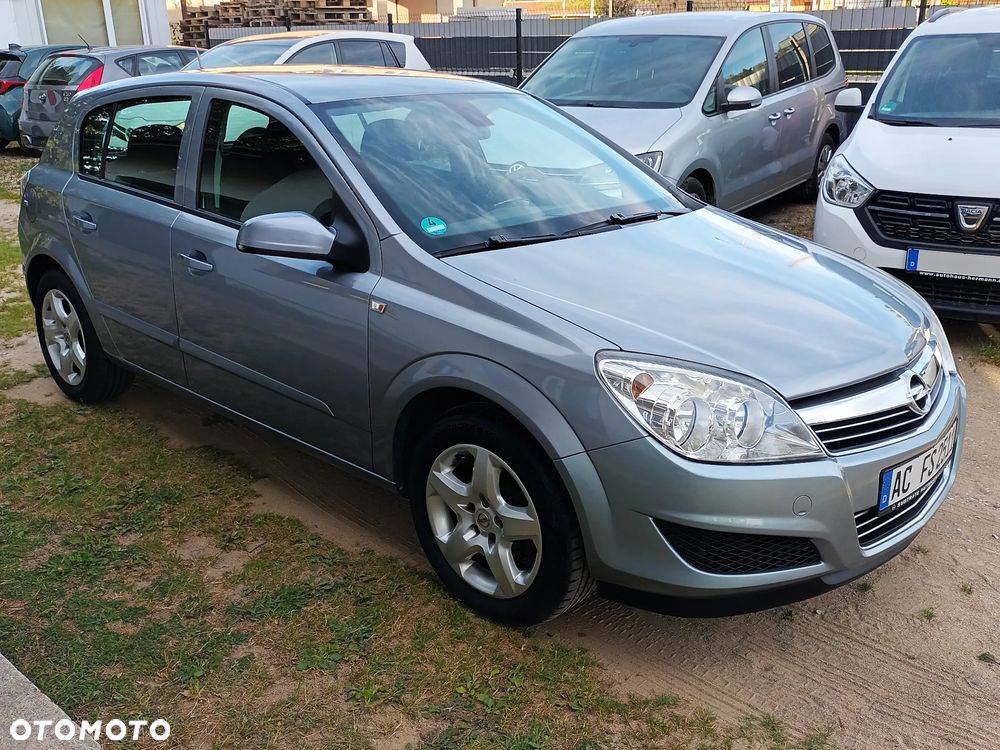 Opel Astra 1.6 Edition Plus - 11