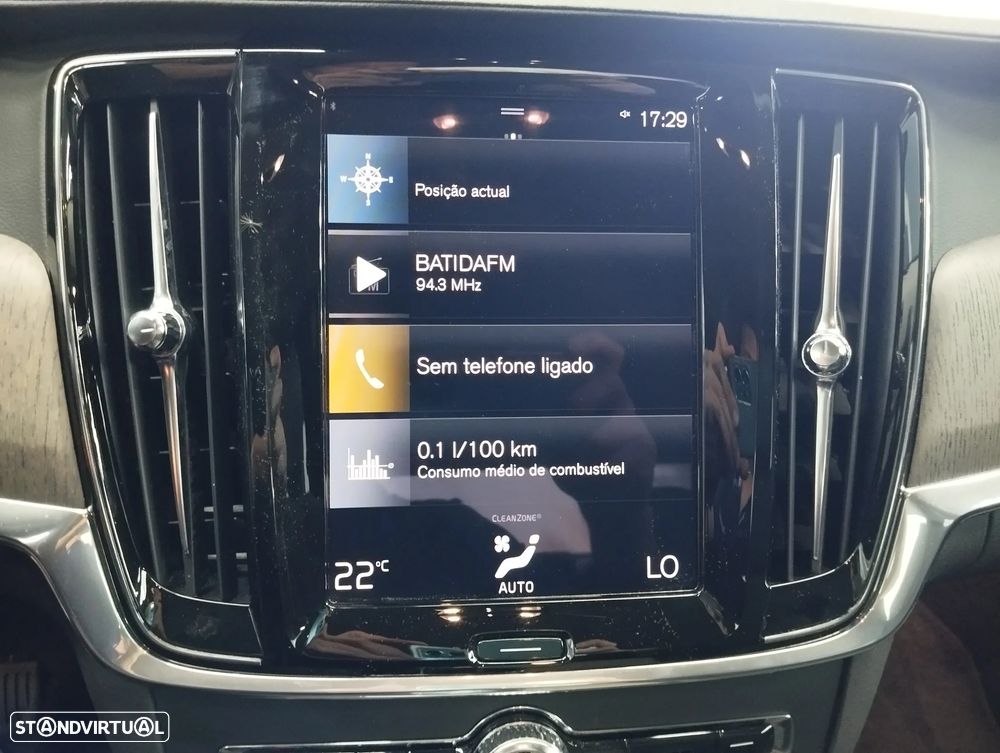 Volvo S90 2.0 B5 Inscription AWD Geartronic - 28