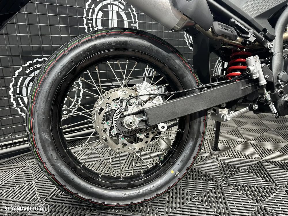 QJ Motor SRT 125DX - 3