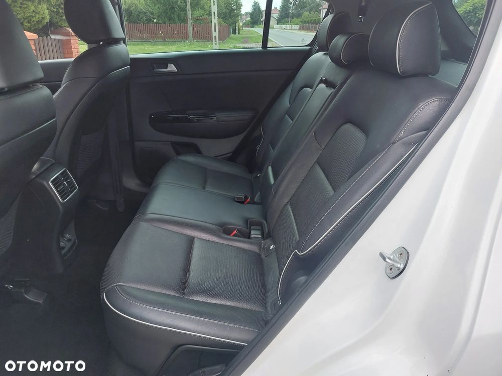 Kia Sportage 1.7 CRDI 2WD Edition 7 - 24