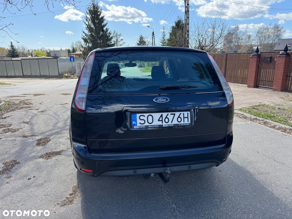 Ford Focus 1.8 FF Ambiente - 16