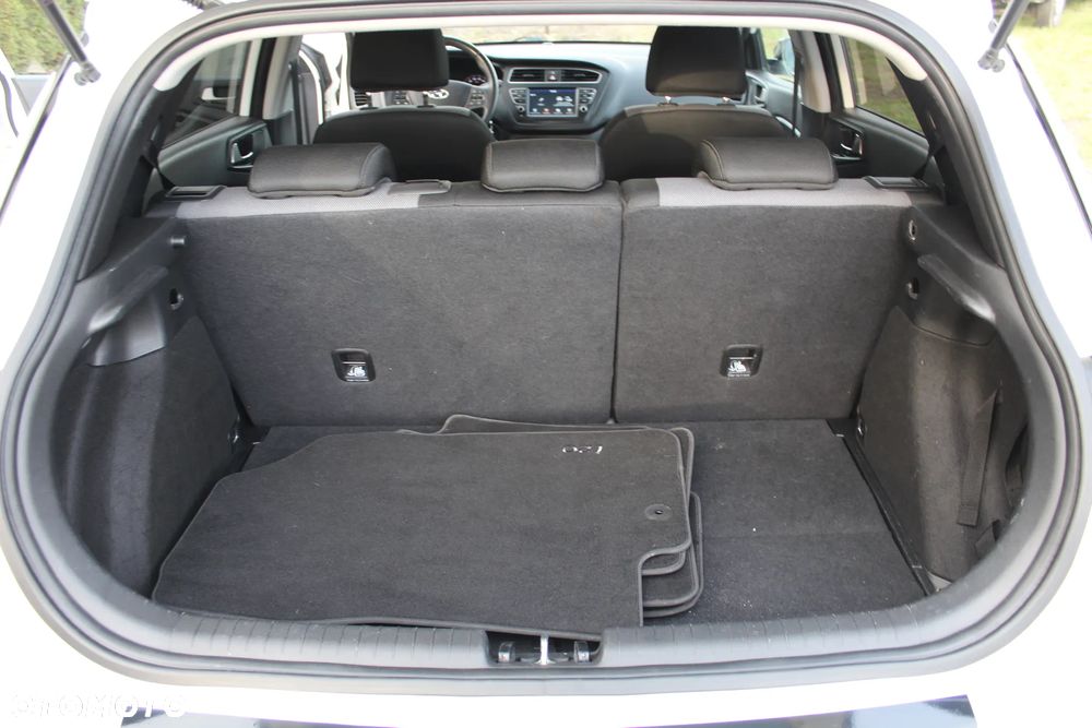 Hyundai i20 ver-1-0-t--gdi-trend - 20