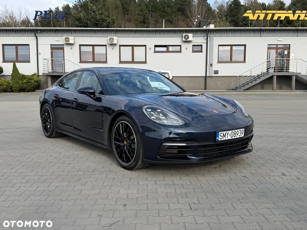 Porsche Panamera - 3