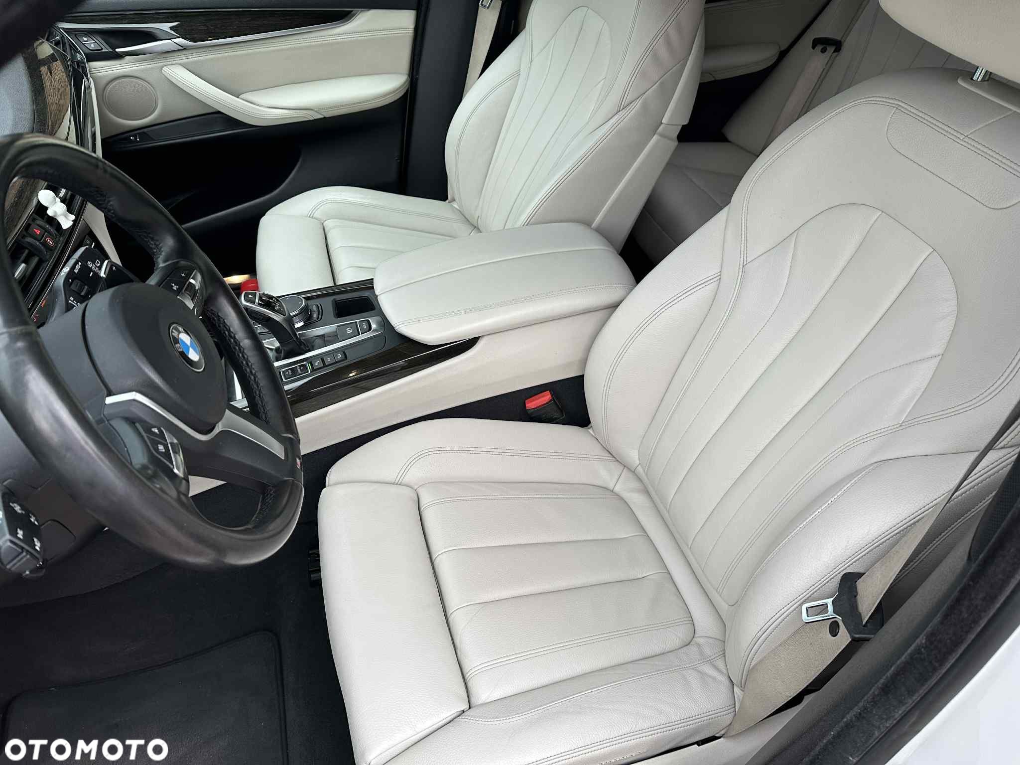 BMW X5 xDrive40d - 12