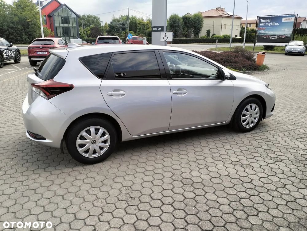 Toyota Auris 1.33 VVT-i Active - 6