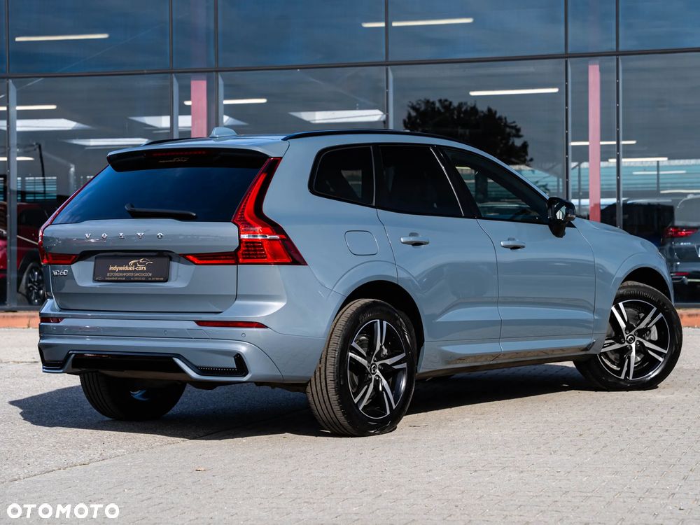 Volvo XC 60 B4 D Plus Dark - 13