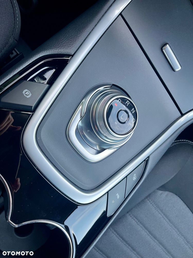 Ford S-Max 2.5 Duratec FHEV TITANIUM - 16