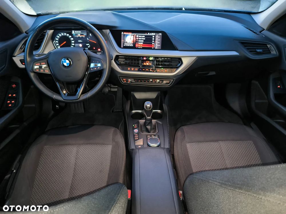 BMW Seria 1 116d Sport Line - 5