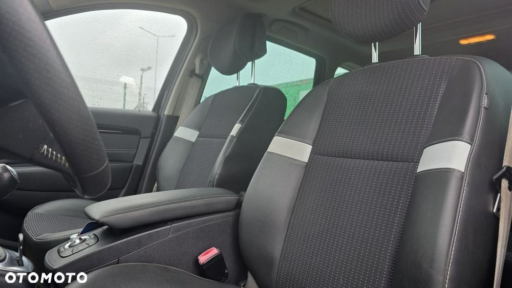 Renault Grand Scenic - 21