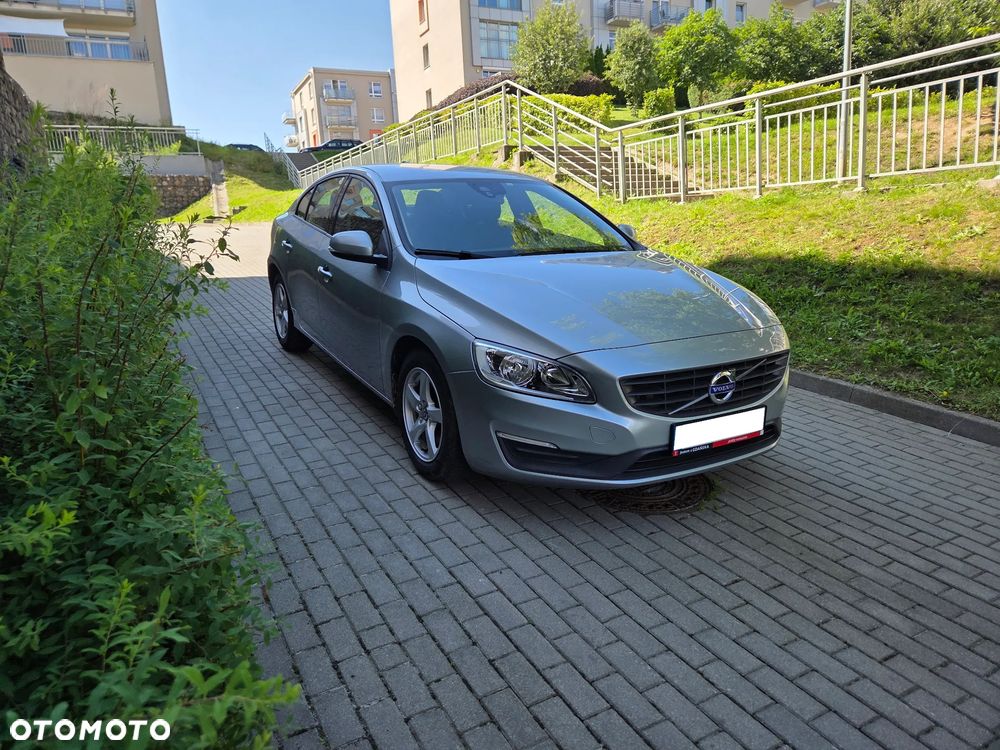 Volvo S60 D2 Drive-E Kinetic - 3