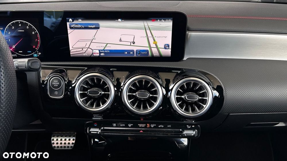 Mercedes-Benz CLA 200 mHEV AMG Line 7G-DCT - 18