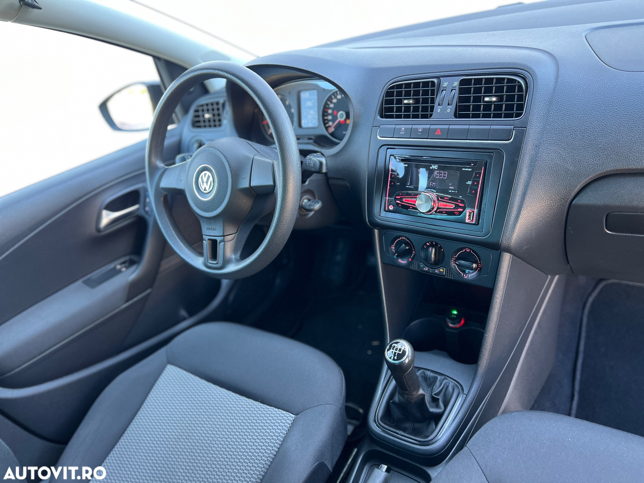 Volkswagen Polo 1.2 Tour Edition - 9