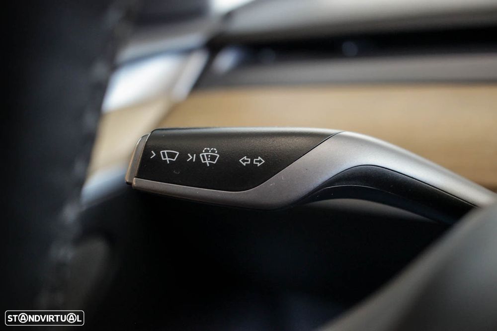 Tesla Model 3 Long Range Tração Traseira - 20