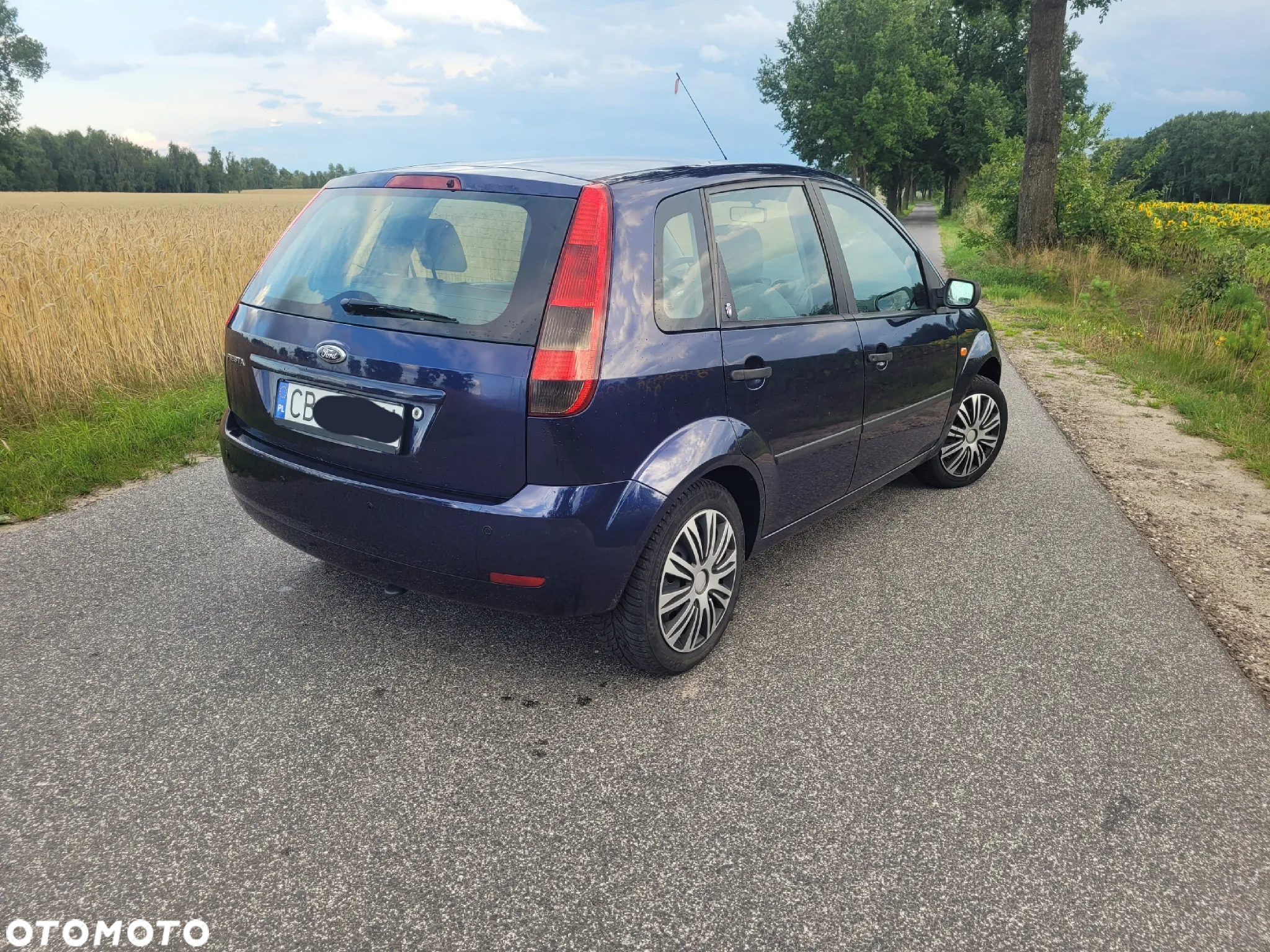Ford Fiesta 1.4 Ghia - 29