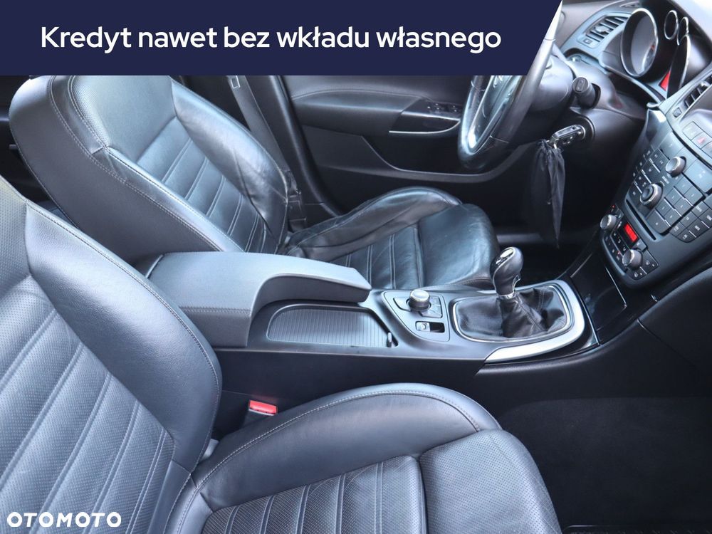 Opel Insignia - 11