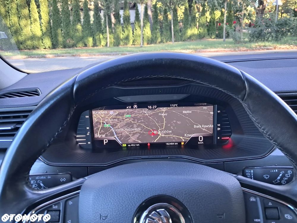 Skoda Superb 2.0 TDI DSG Ambition - 17