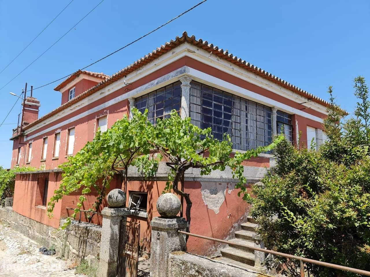 Moradia  com Terreno Urbano e Rústico  | 3.147 m2 |  Vimieiro, Santa C - Grande imagem: 2/60