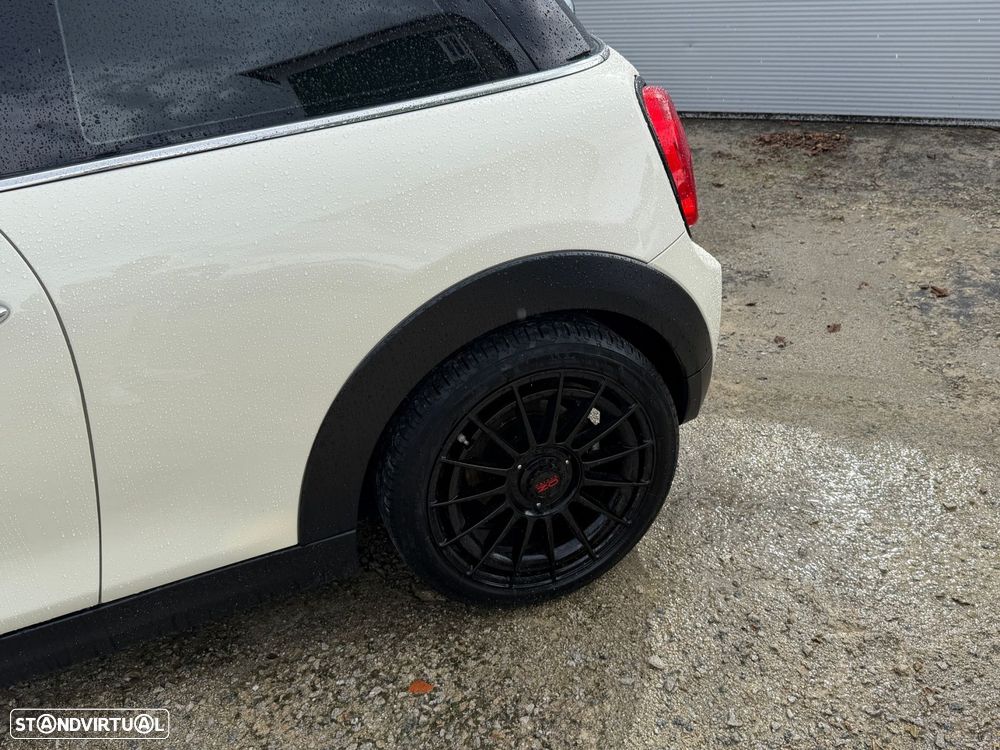 MINI 3 Portas One D - 14