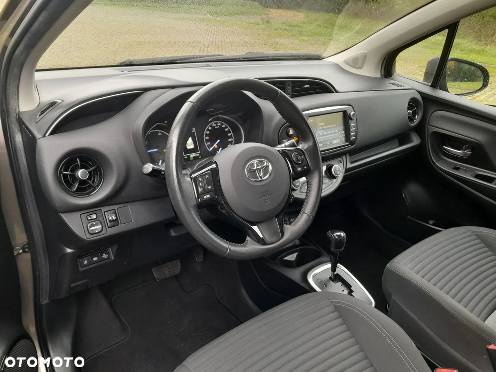 Toyota Yaris Hybrid 1.5 VVT-i Comfort - 18