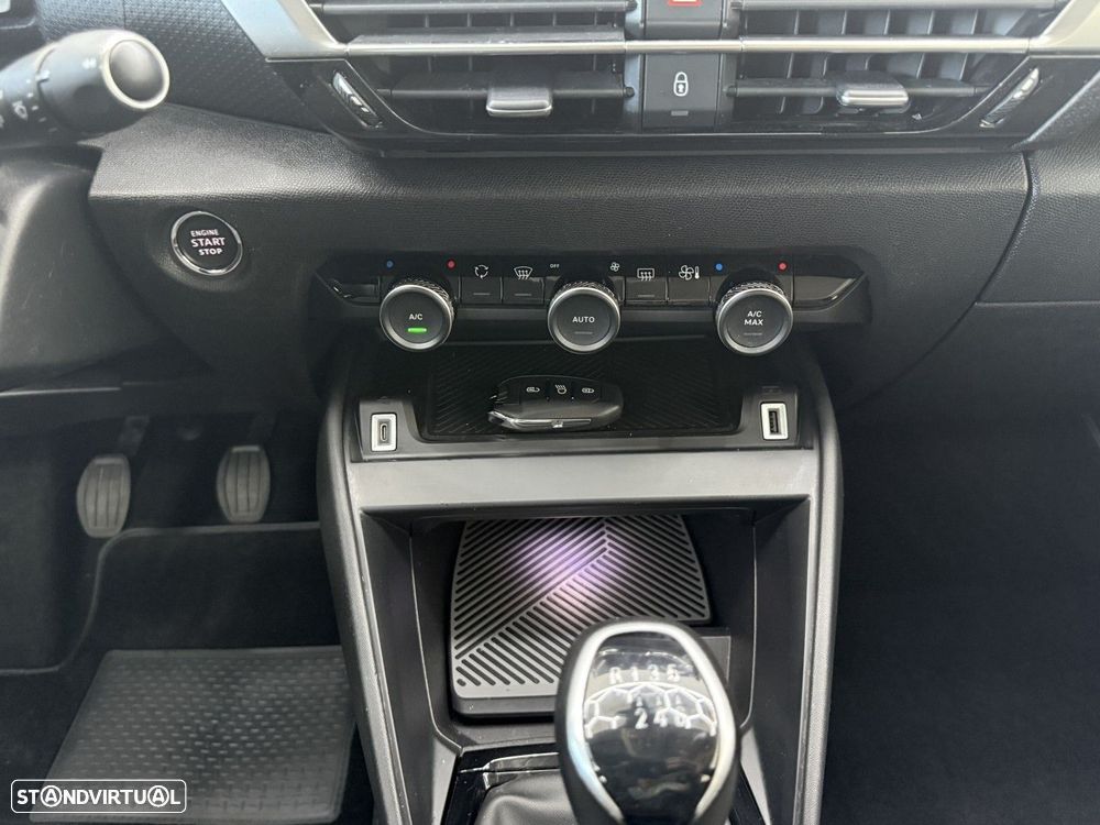 Citroën C4 1.2 PureTech Shine - 23