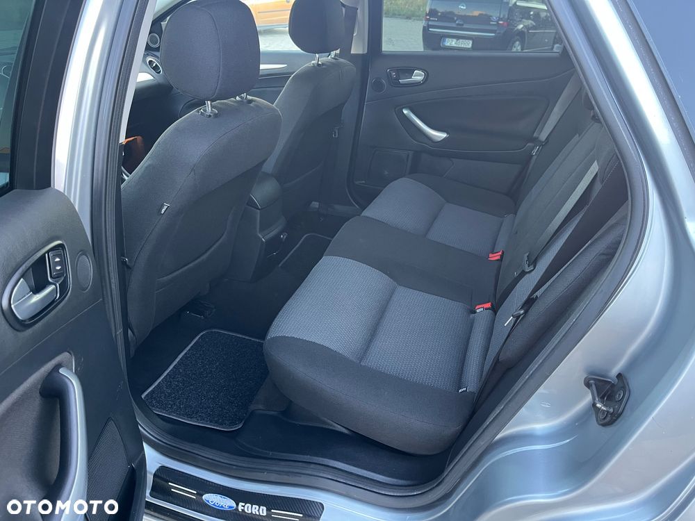 Ford Mondeo 2.0 Viva Trend - 11