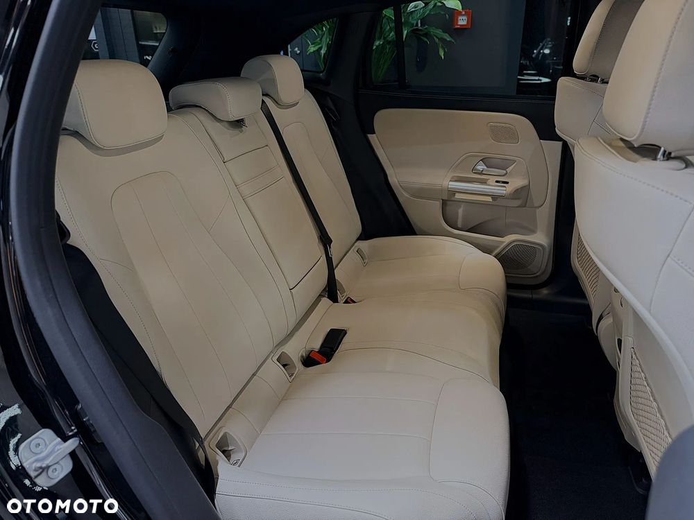 Mercedes-Benz EQA 300 66.5kWh 4-Matic Progressive - 13