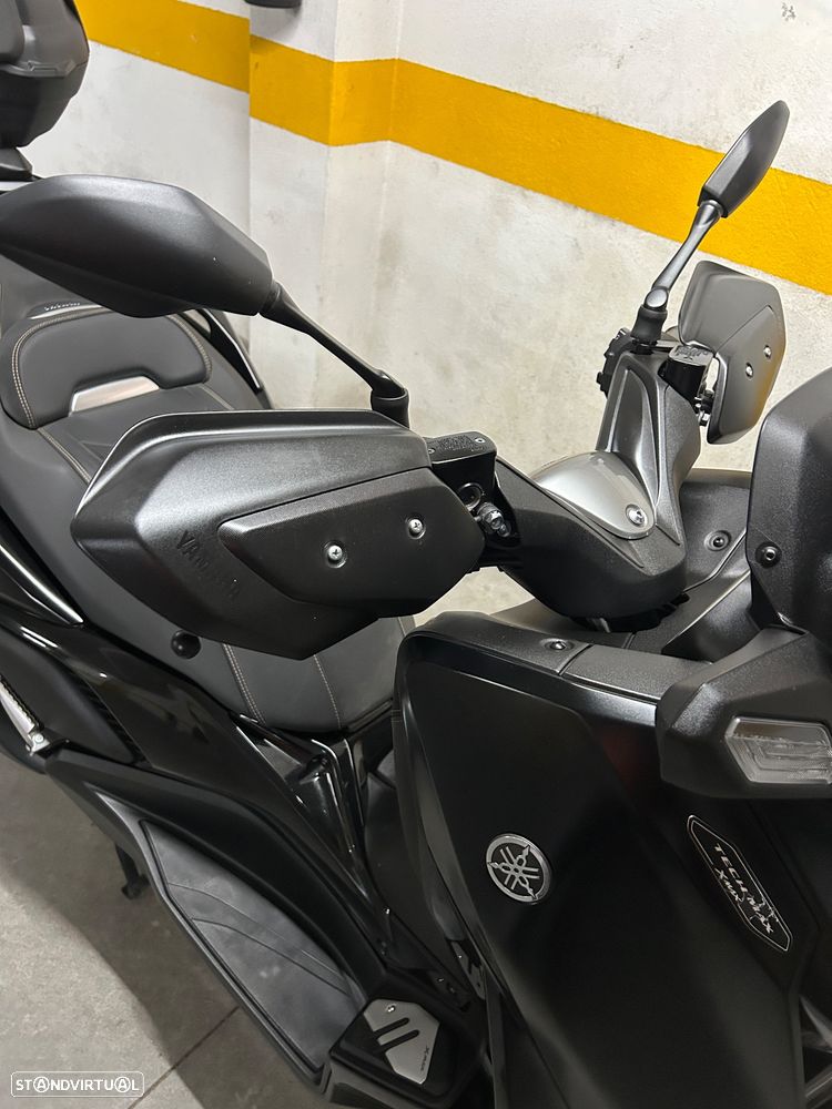 Yamaha X-Max Tech max - 8