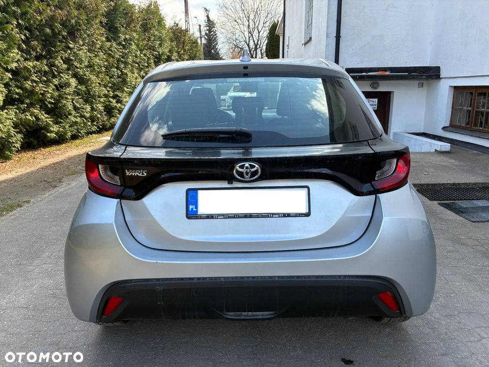 Toyota Yaris 1.5 Comfort - 6