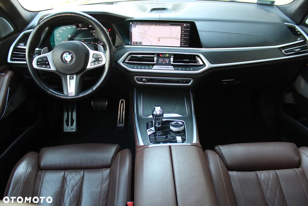 BMW X7 M50i sport - 13