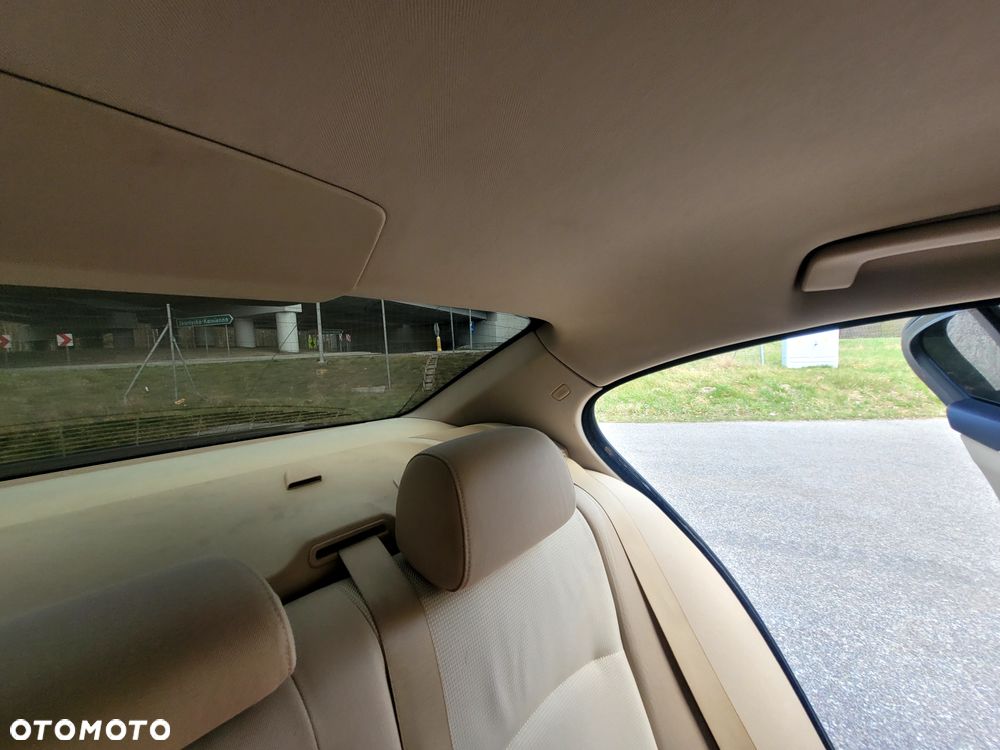 BMW Seria 5 520d - 27