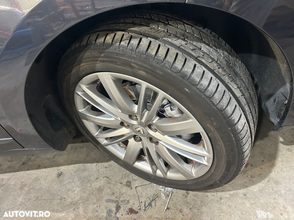 Renault Megane ENERGY dCi 110 GT LINE - 13