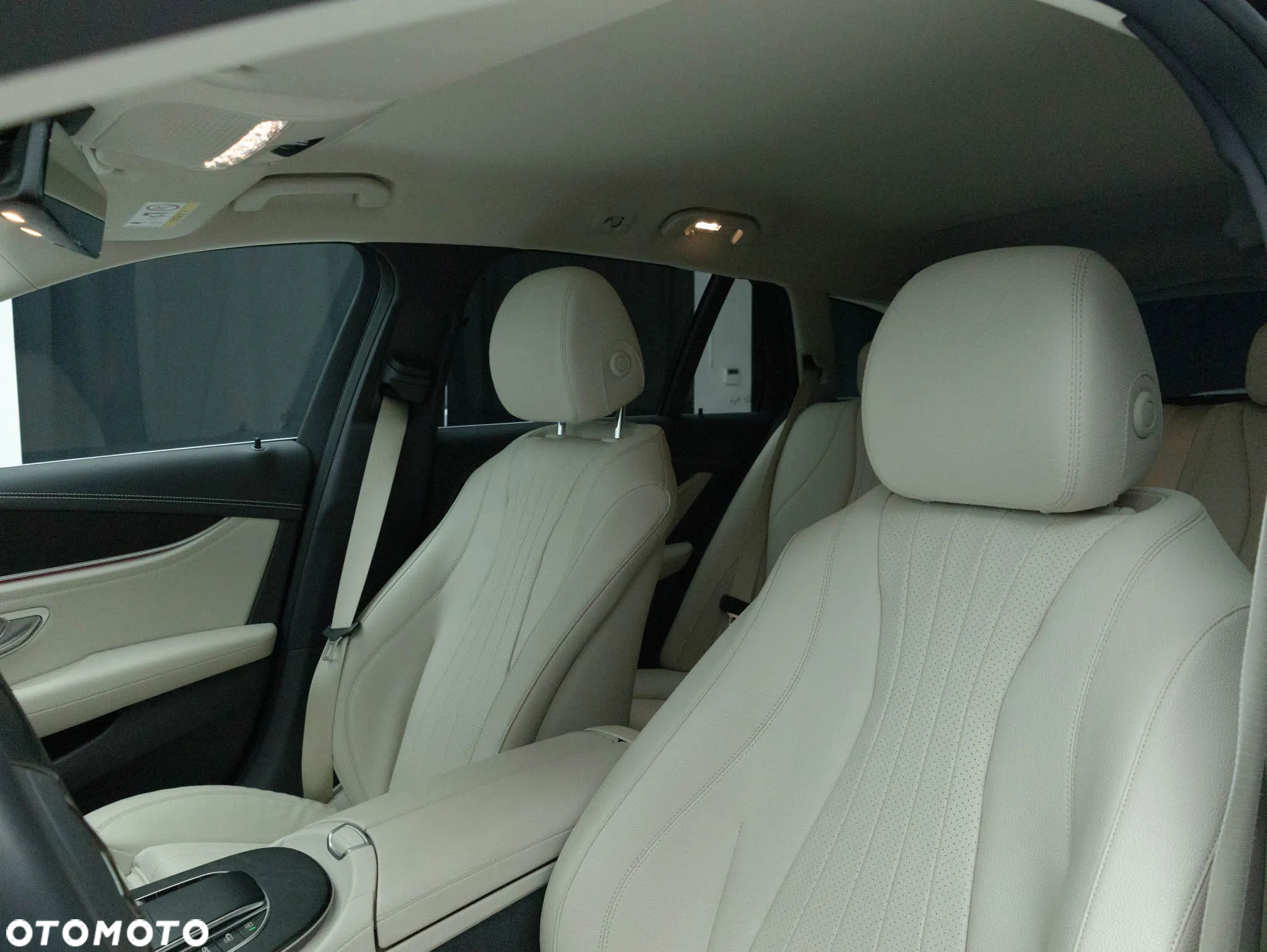 Mercedes-Benz Klasa E 220 d 4-Matic All-Terrain Avantgarde - 36