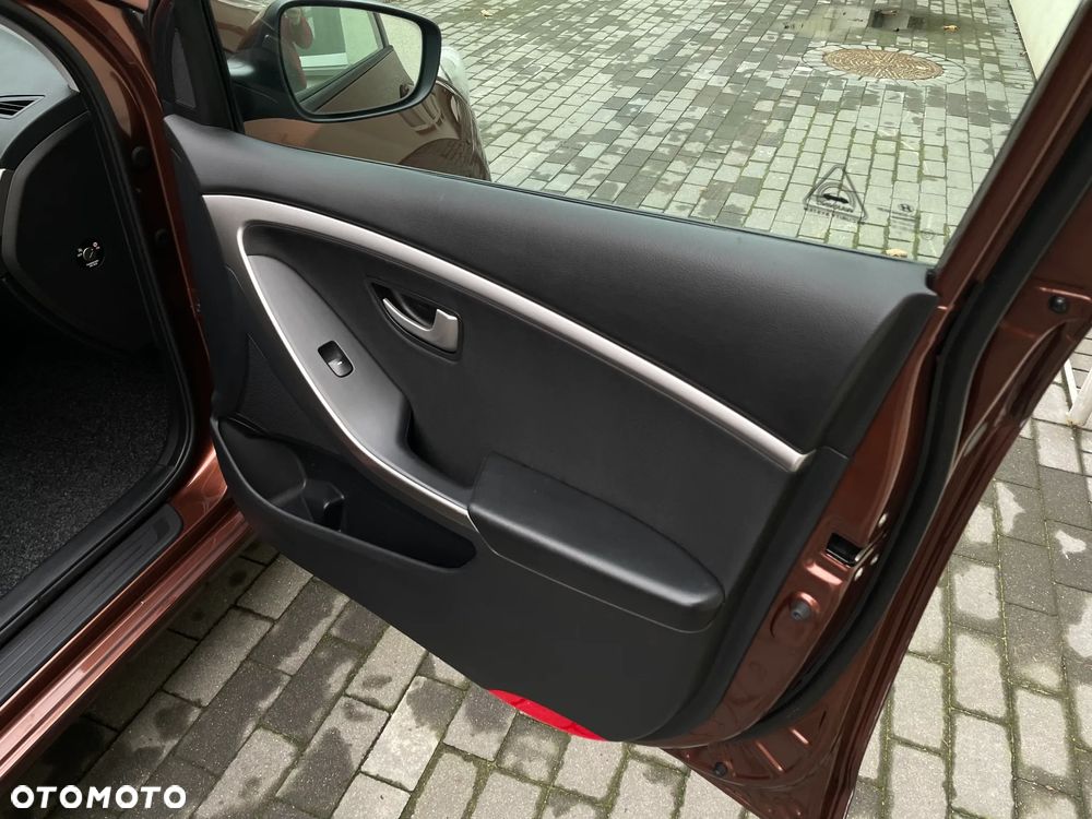 Hyundai i30 1.4 Comfort - 13