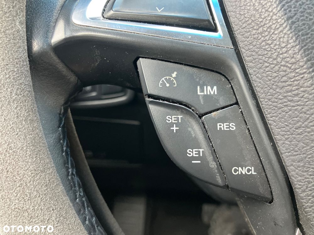 Ford Edge 2.0 TDCi Bi-Turbo 4x4 Titanium - 28