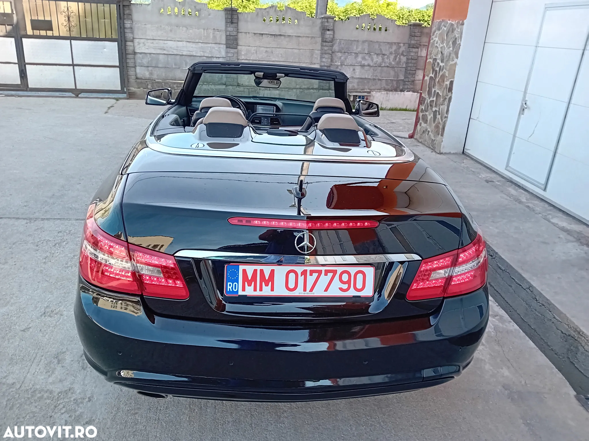 Mercedes-Benz E 220 (BlueTEC) d Cabrio - 4