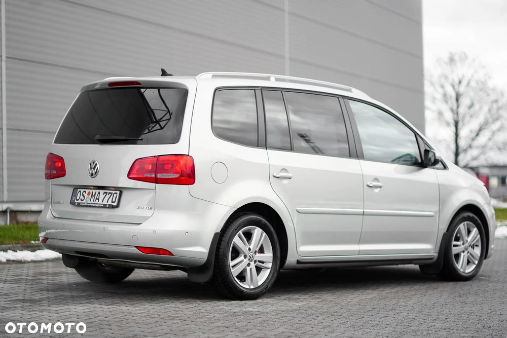 Volkswagen Touran 2.0 TDI DPF DSG R-Line Edition - 9