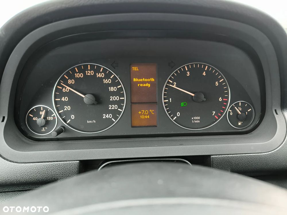 Mercedes-Benz Klasa A 160 BlueEFFICIENCY - 20