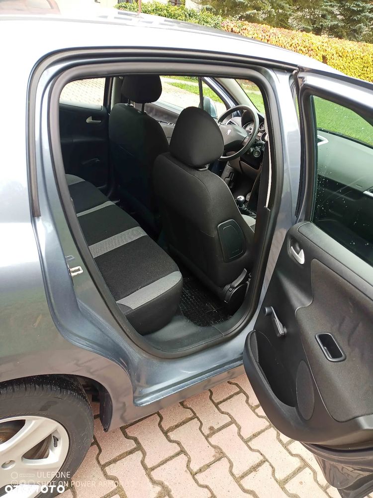 Peugeot 207 - 9